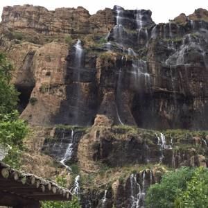 Meet your Posher, Hoda